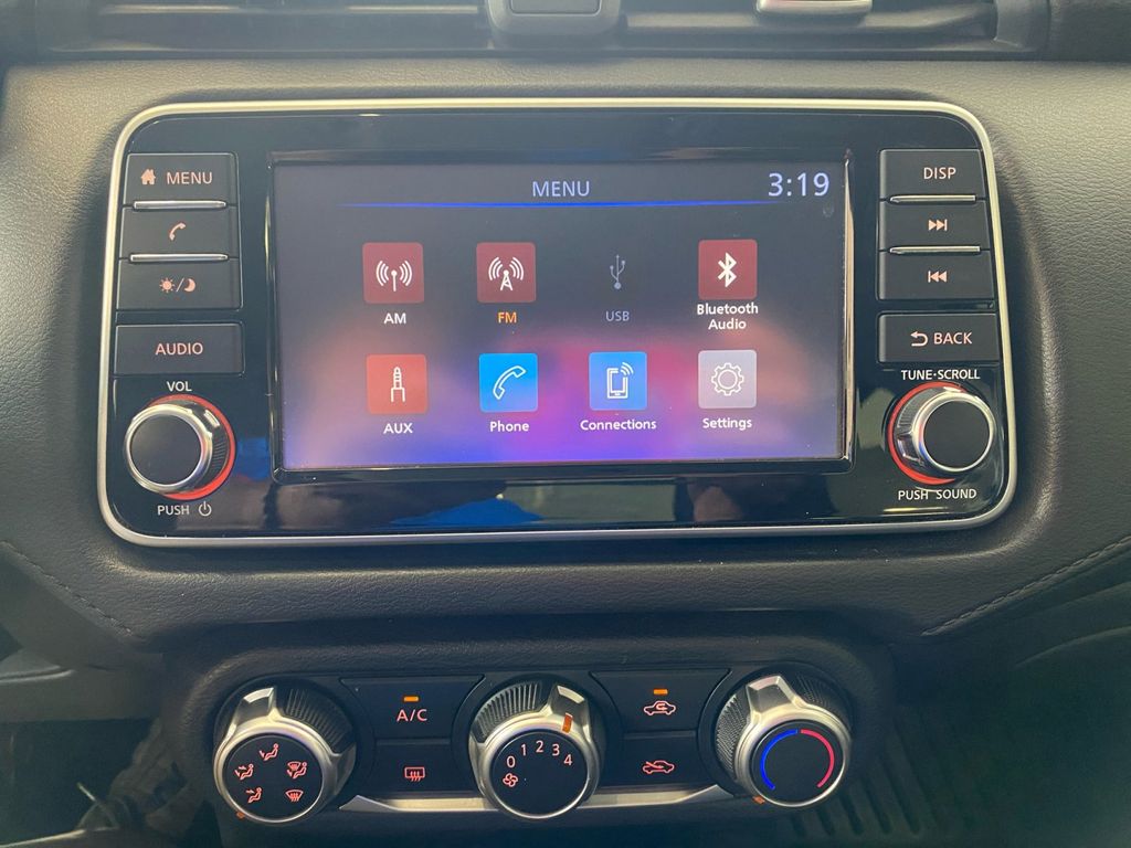 2020 Nissan Versa 1.6 S photo 6