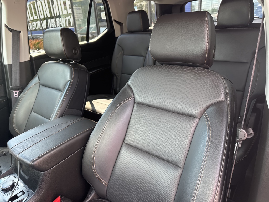 2021 Chevrolet Traverse Premier photo 5