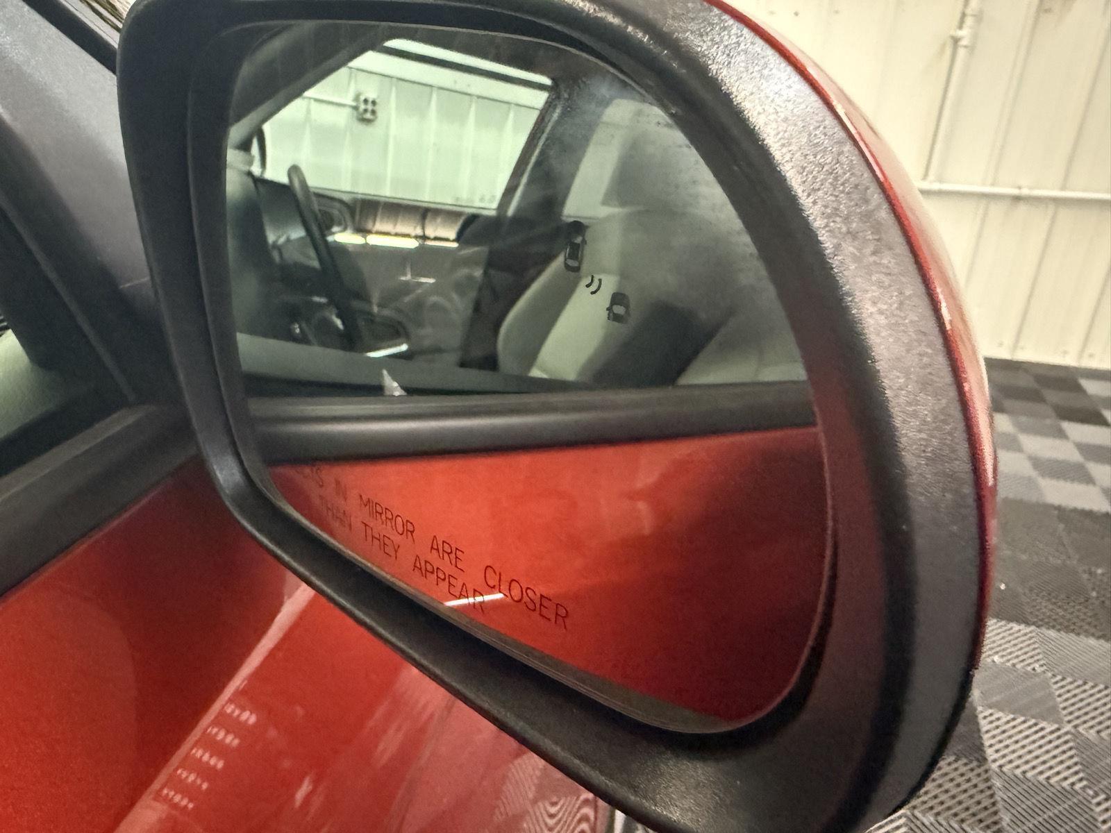 2023 Kia Soul LX photo 3