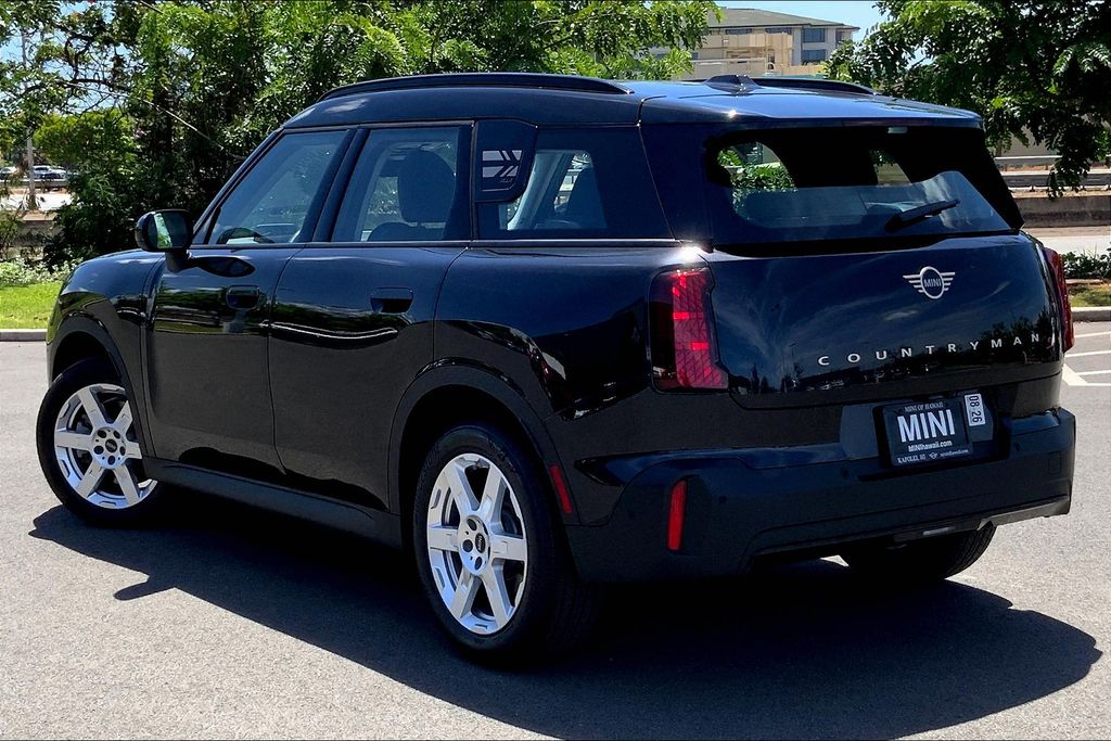 2025 Mini Countryman ALL4 Classic photo 10