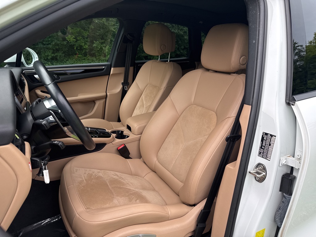 2019 Porsche Macan Base photo 5