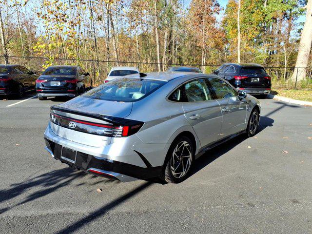 2026 Hyundai Sonata SEL Sport photo 2
