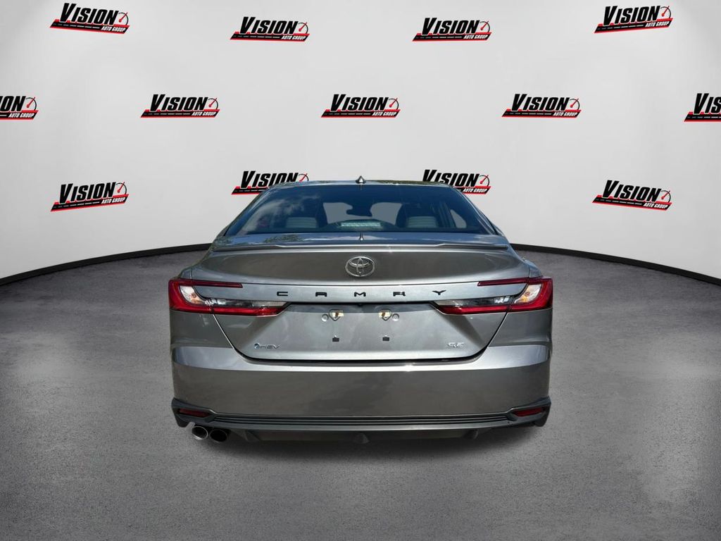 2025 Toyota Camry SE photo 6