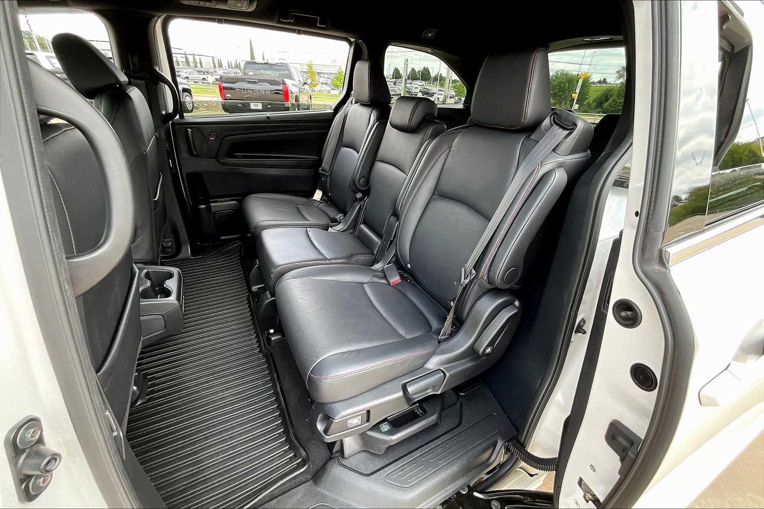 2024 Honda Odyssey Sport photo 18