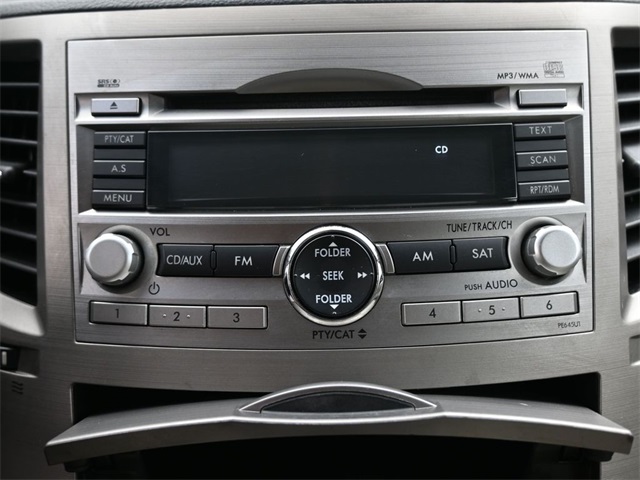 2011 Subaru Outback 2.5i Premium photo 3