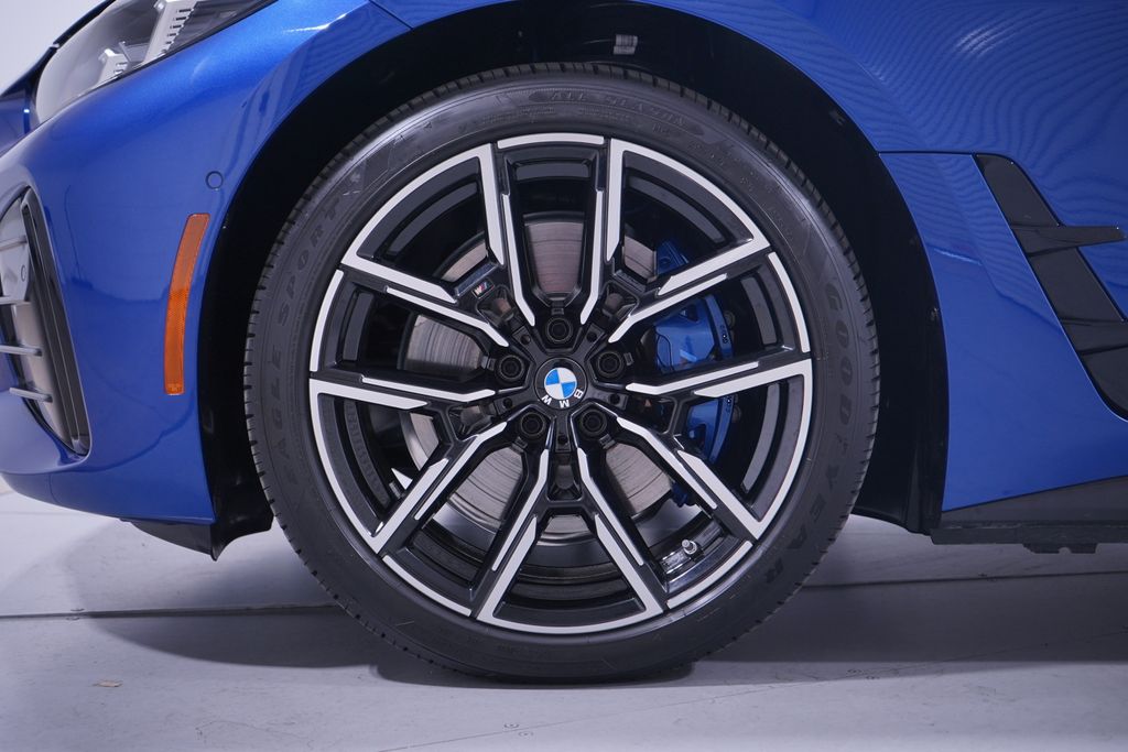 2025 Bmw i4 eDrive40 photo 2