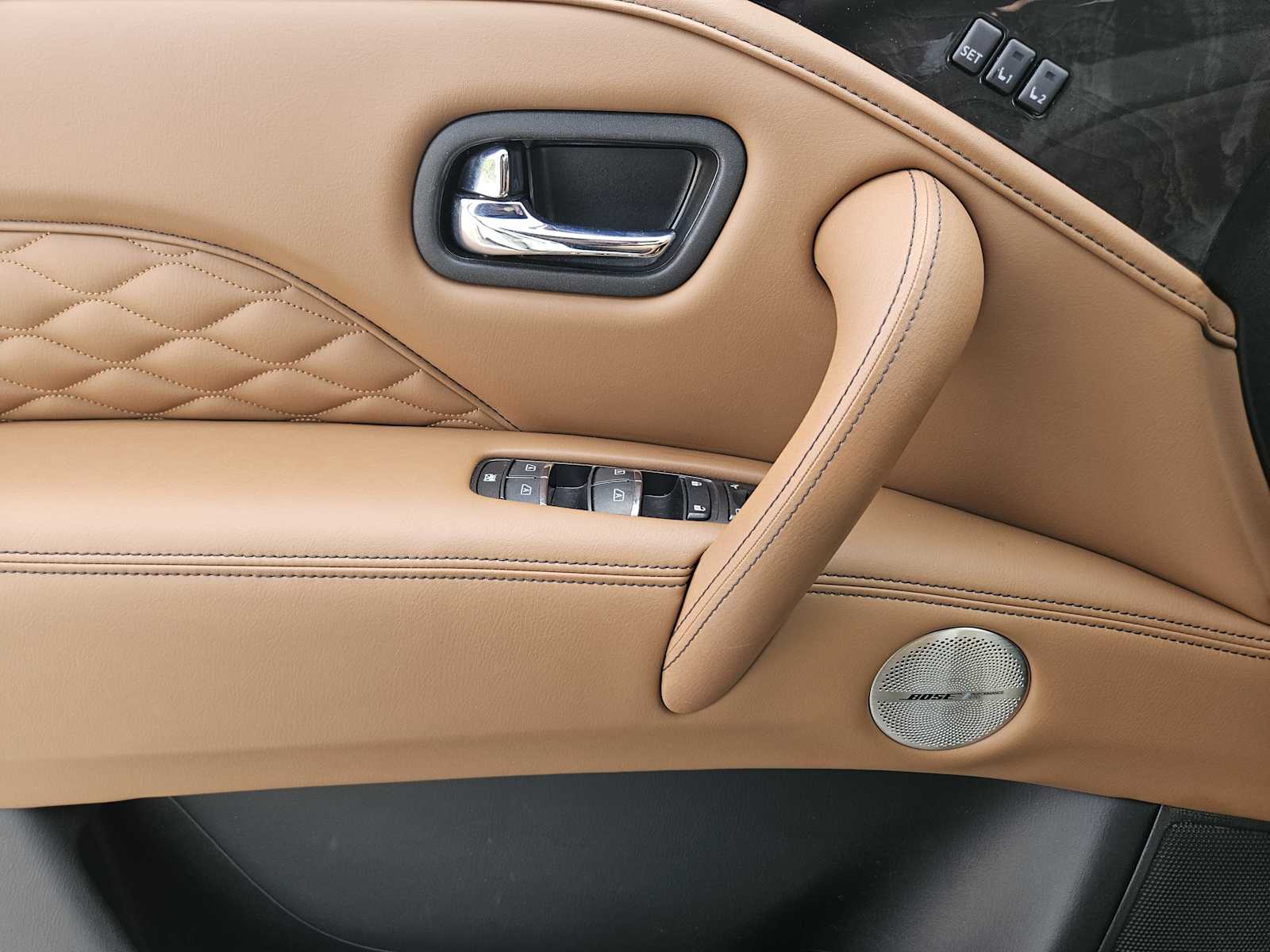 2023 Infiniti QX80 Sensory photo 19