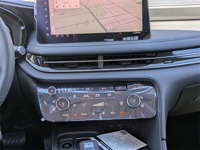 2026 Infiniti QX60 Luxe photo 18