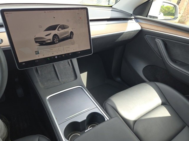 2023 Tesla Model Y Long Range photo 11