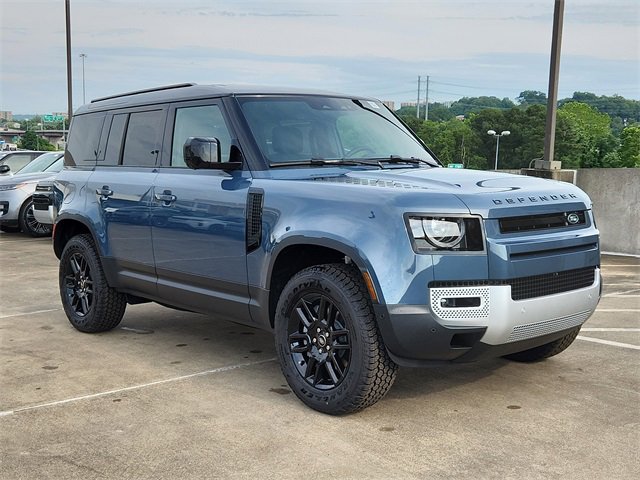 2025 Land Rover Defender 110 S photo 10