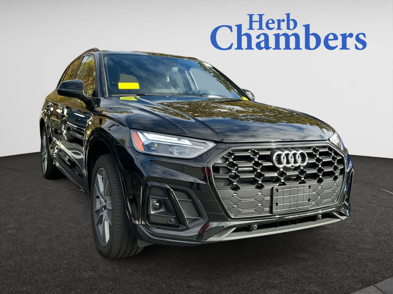 2025 Audi Q5 Premium's photo