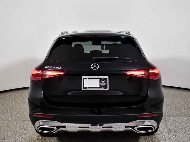 2026 Mercedes Benz GLC 300 photo 3
