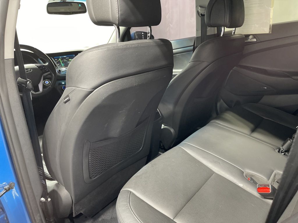 2017 Hyundai Tucson SE Plus photo 23