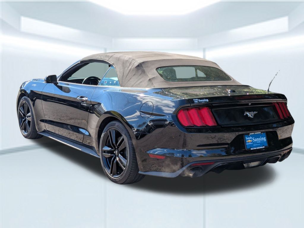 2016 Ford Mustang EcoBoost Premium photo 4