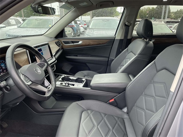 2024 Volkswagen Atlas SE Technology photo 19