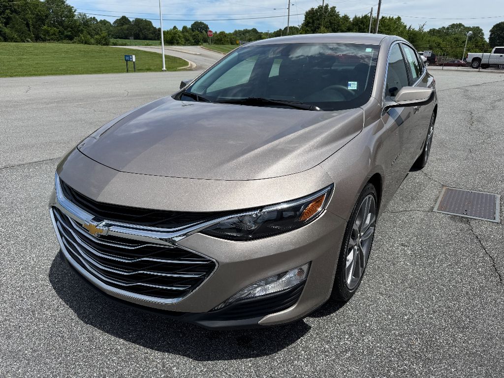 Used 2023 Chevrolet Malibu 1LT with VIN 1G1ZD5ST5PF142716 for sale in Newton, NC