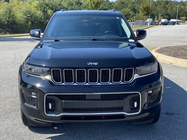 2022 Jeep Grand Cherokee Overland photo 2