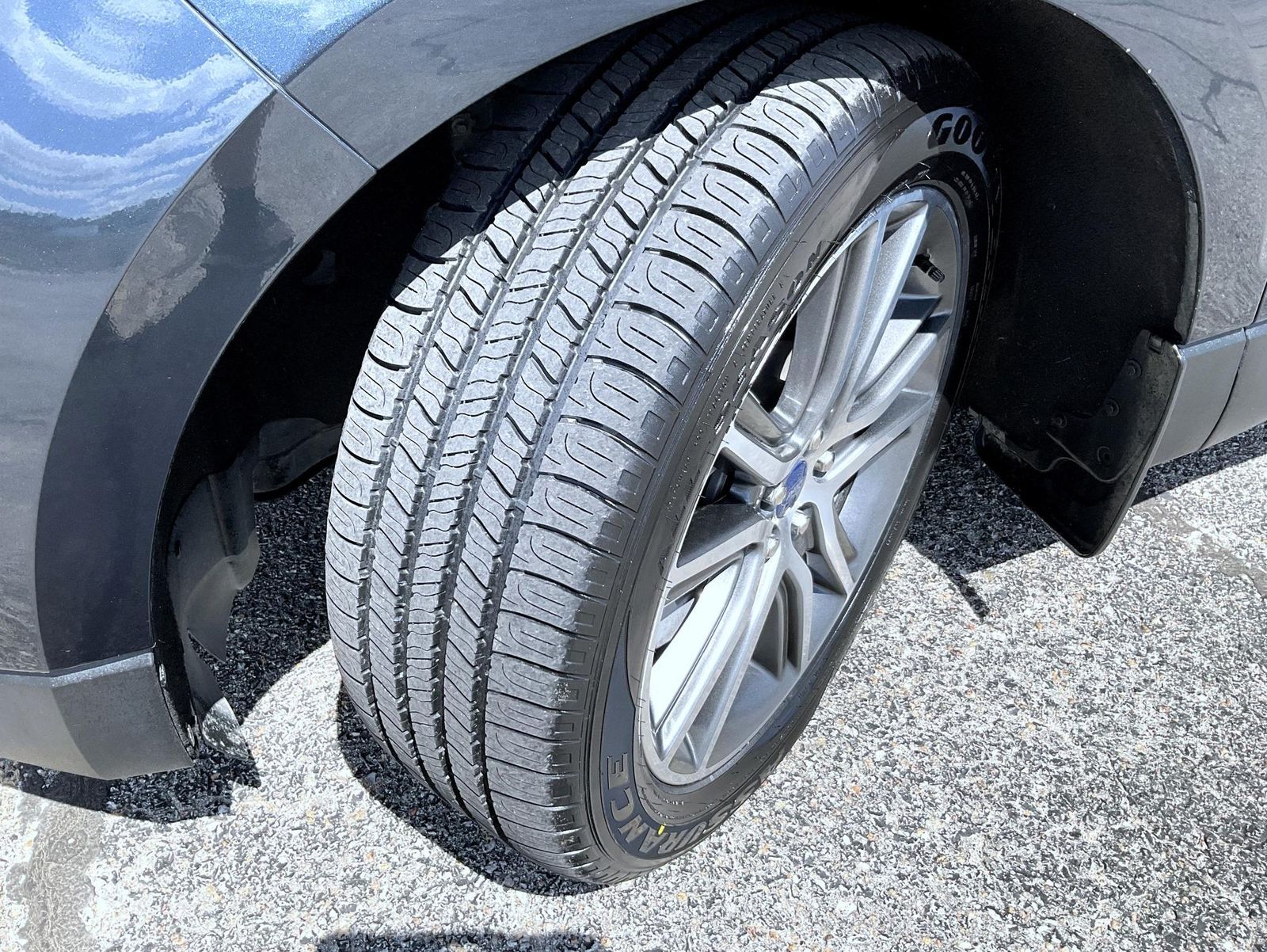 2022 Ford Edge Titanium photo 22