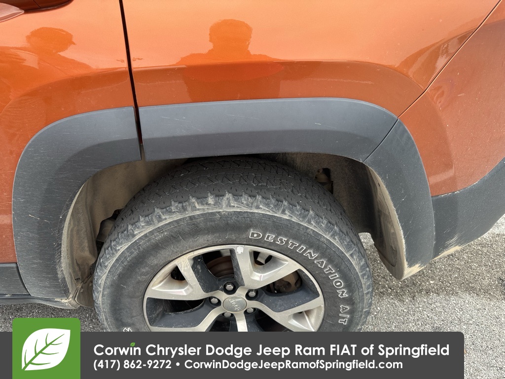 2016 Jeep Cherokee Trailhawk photo 4