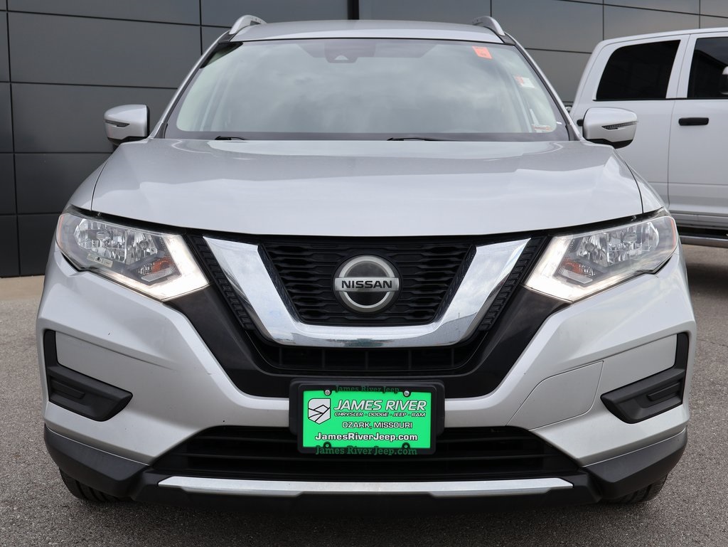 2019 Nissan Rogue SV photo 7