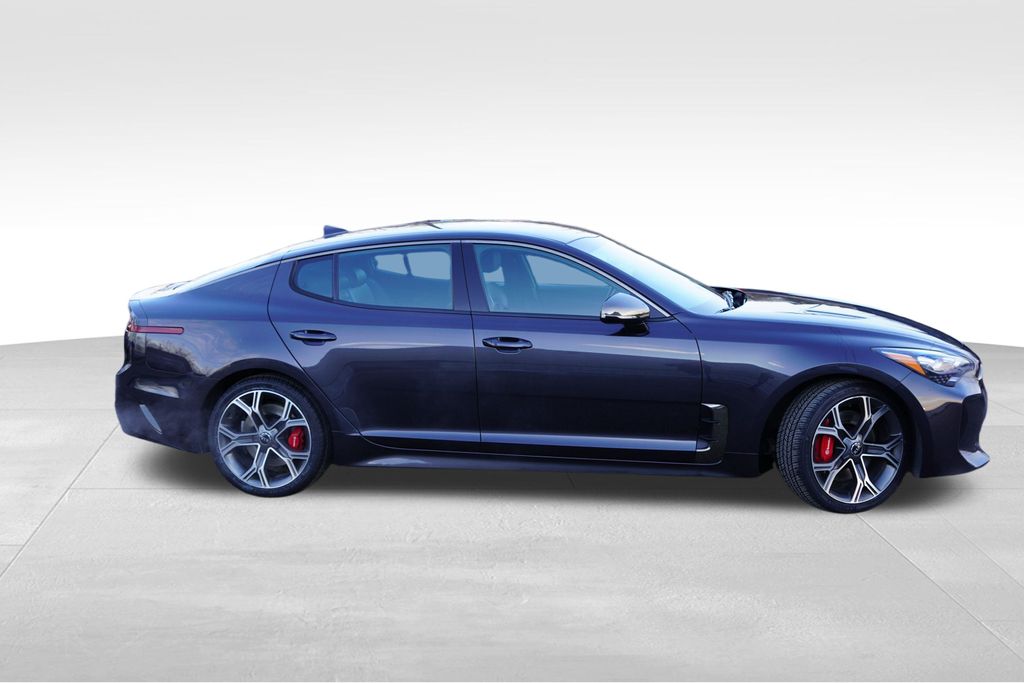2021 Kia Stinger GT photo 3