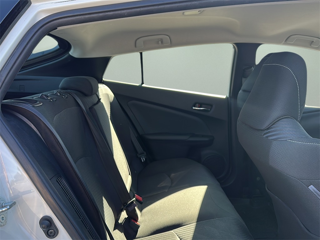 2020 Toyota Prius Prime LE photo 20