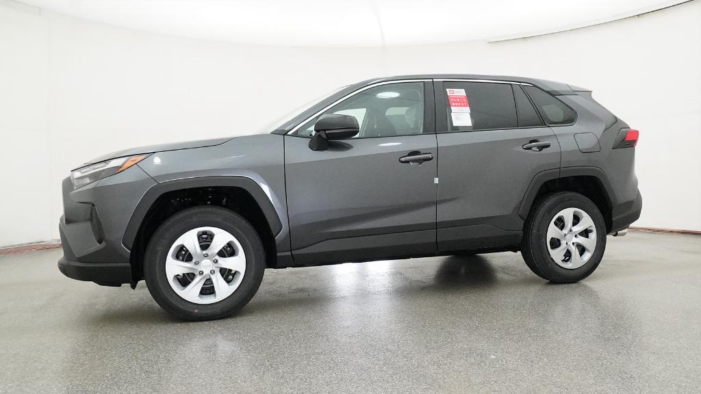 2025 Toyota RAV4 LE photo 8