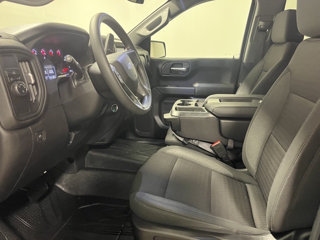 2023 Chevrolet Silverado 1500 Custom photo 4