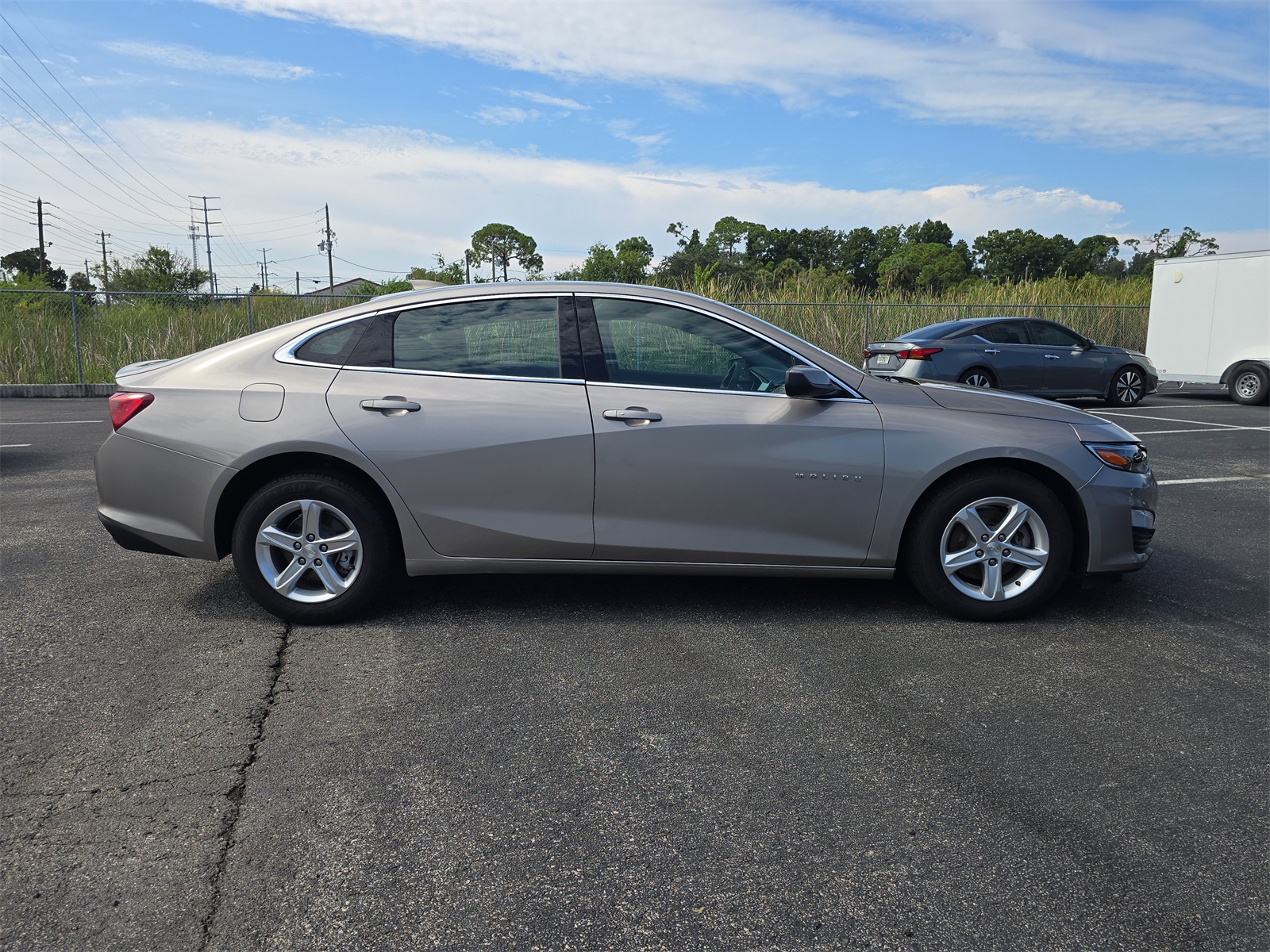 2023 Chevrolet Malibu 1LT photo 3