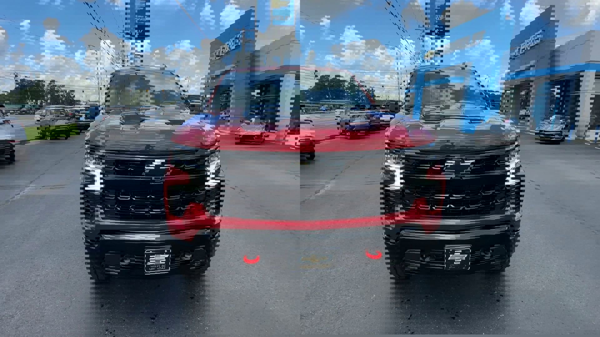 2025 Chevrolet Silverado 1500 LT Trail Boss photo 2