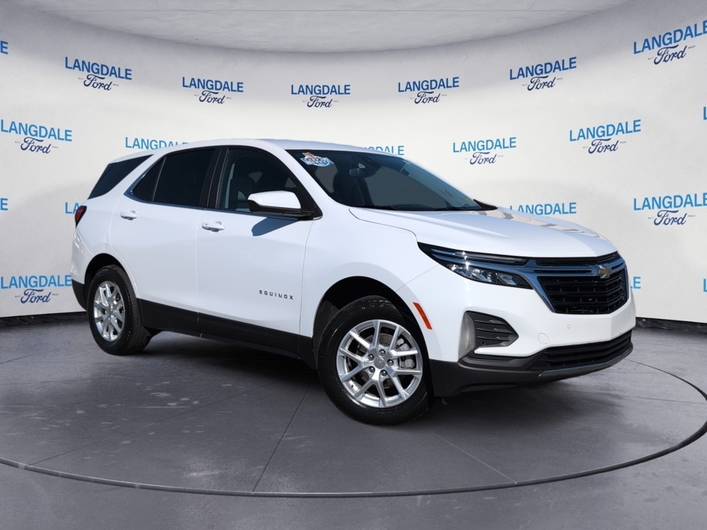 2024 Chevrolet Equinox LT photo 3