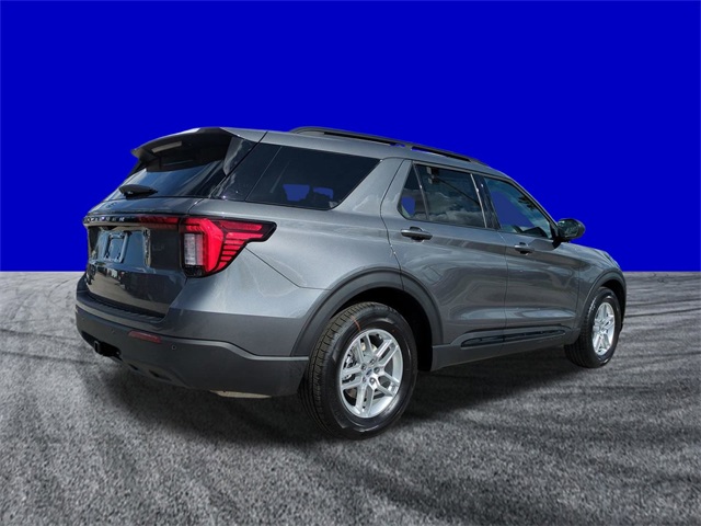 2026 Ford Explorer photo 3