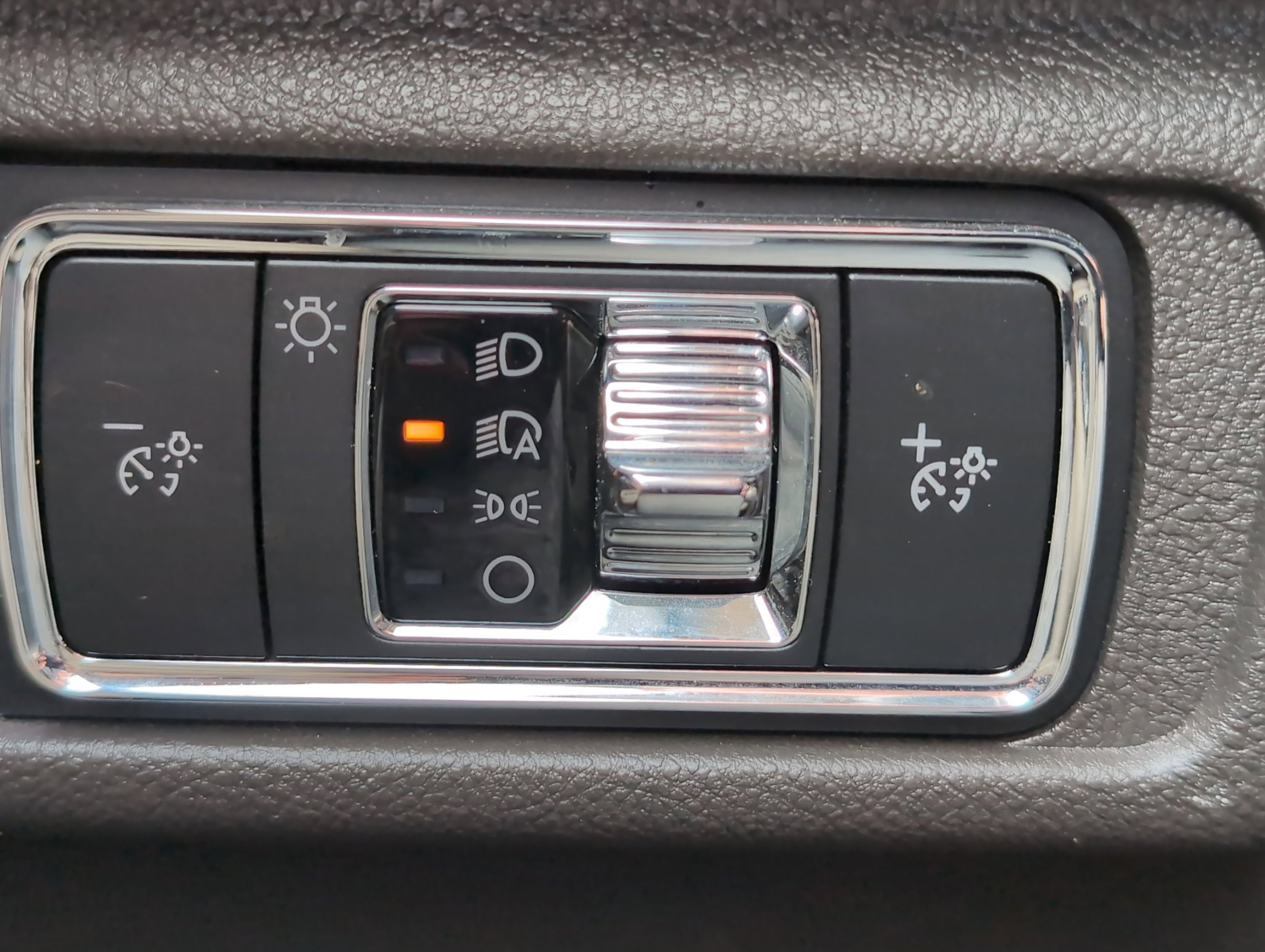 2020 Lincoln Corsair Standard photo 25