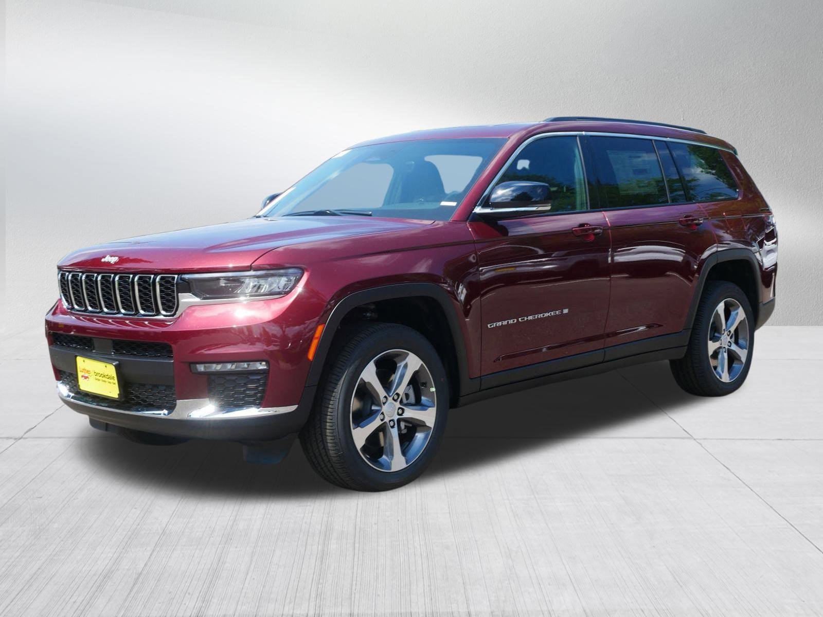 2025 Jeep Grand Cherokee Limited photo 3