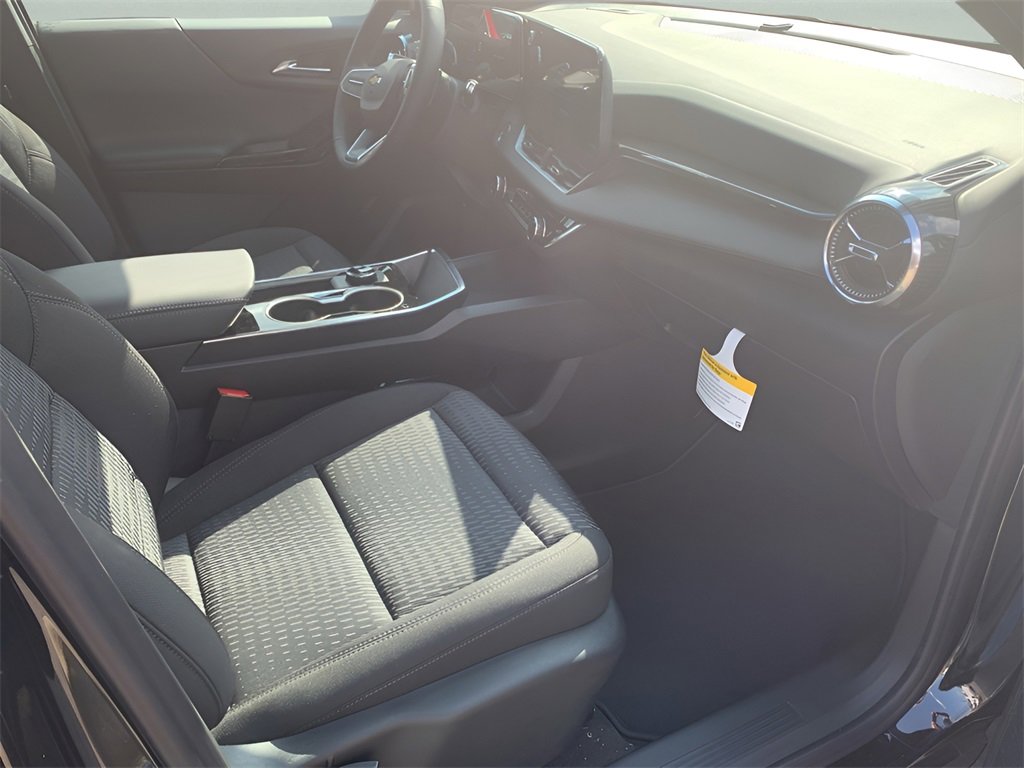 2026 Chevrolet Equinox LT photo 11