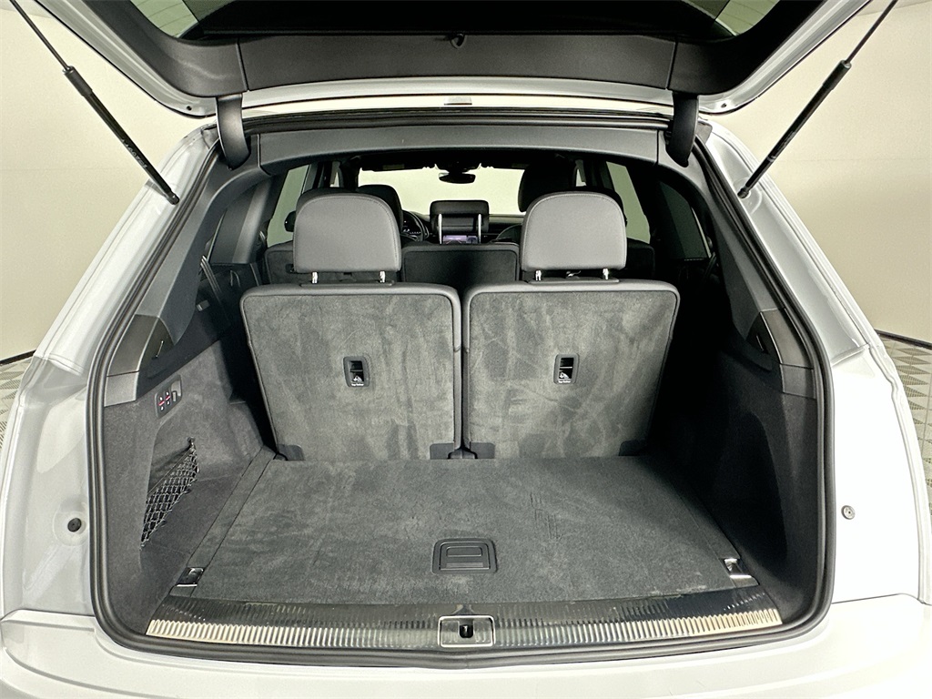 2023 Audi Q7 45 Premium Plus photo 25