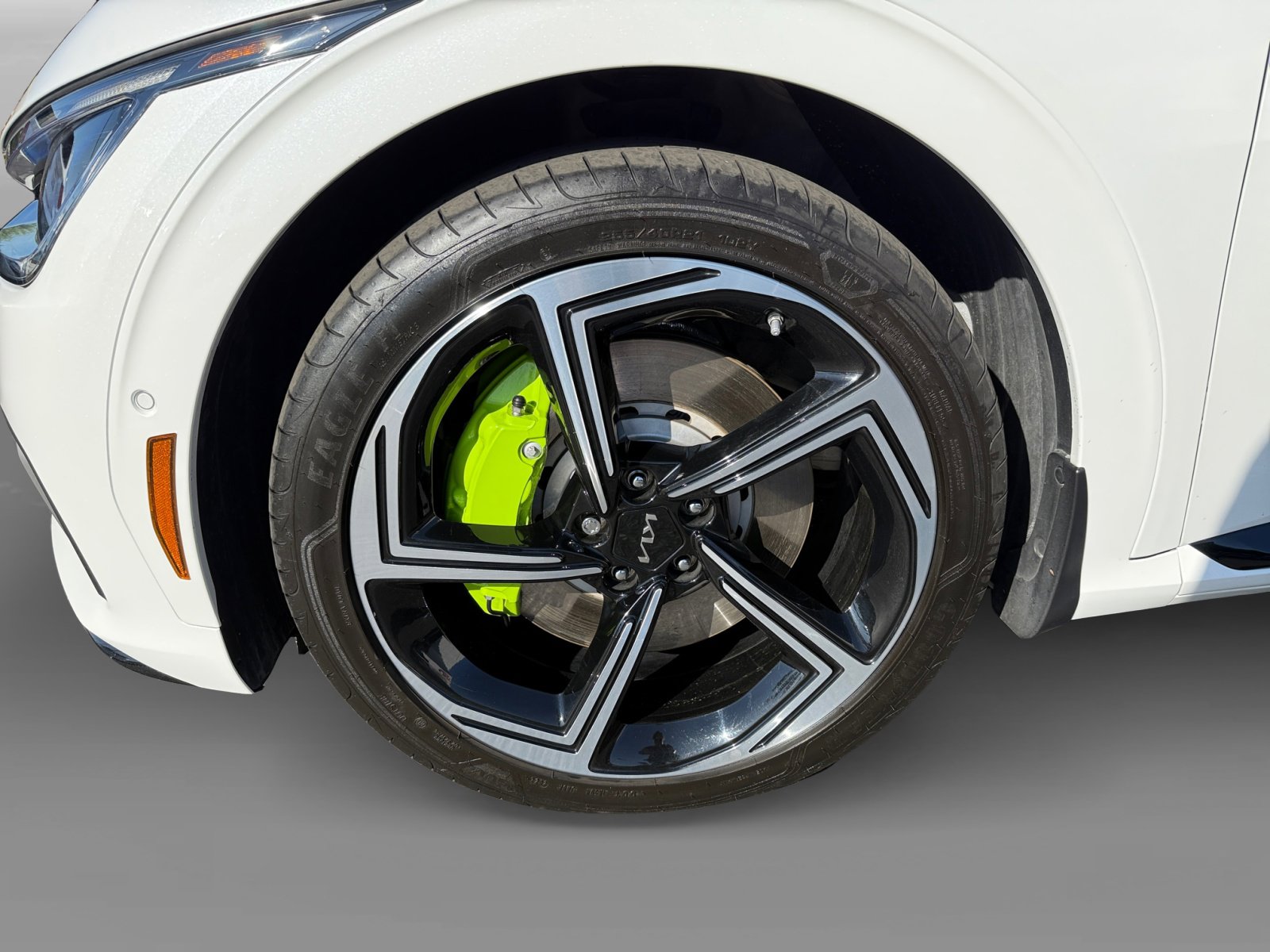 2023 Kia EV6 GT photo 9