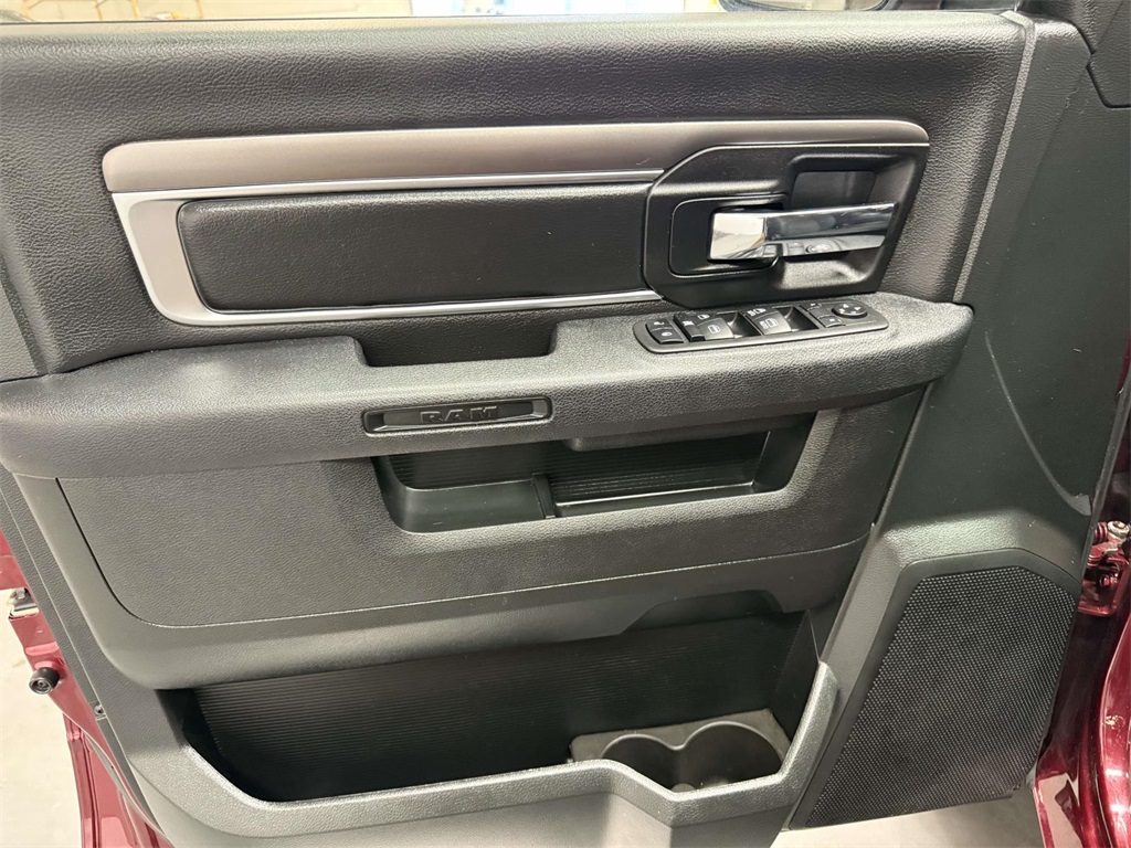2024 Ram 1500 Classic Warlock photo 6