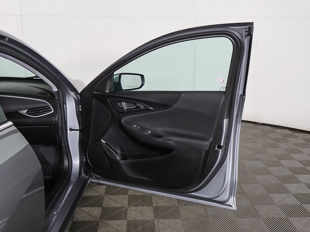 2023 Chevrolet Malibu 1LT photo 16