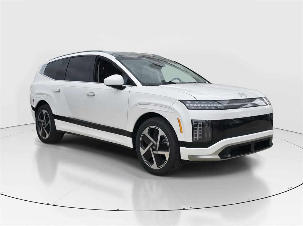 2026 Hyundai Ioniq photo 2
