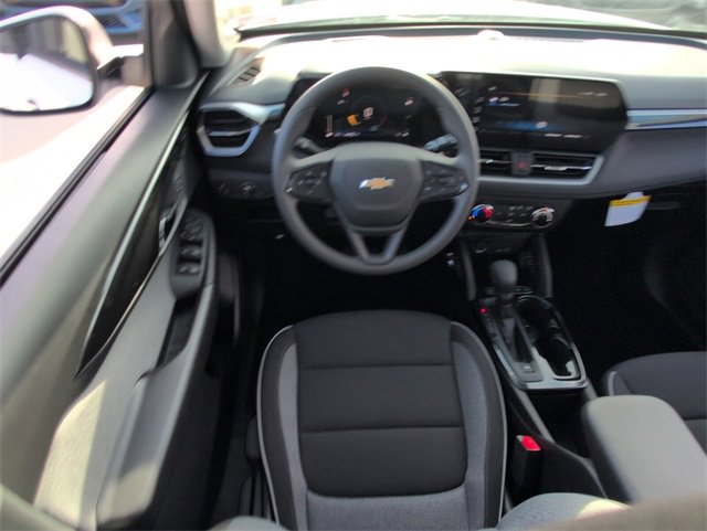 2026 Chevrolet Trailblazer LS photo 5