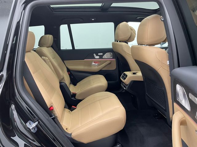 2026 Mercedes Benz GLS 580 4MATIC photo 12