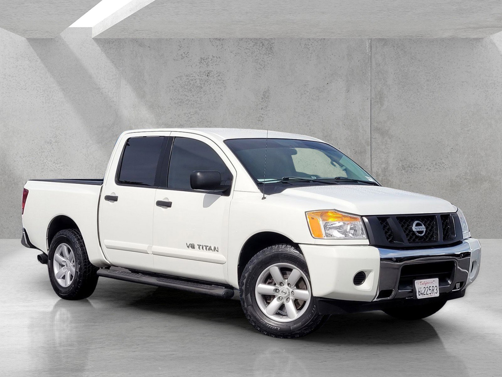 2013 Nissan Titan SV