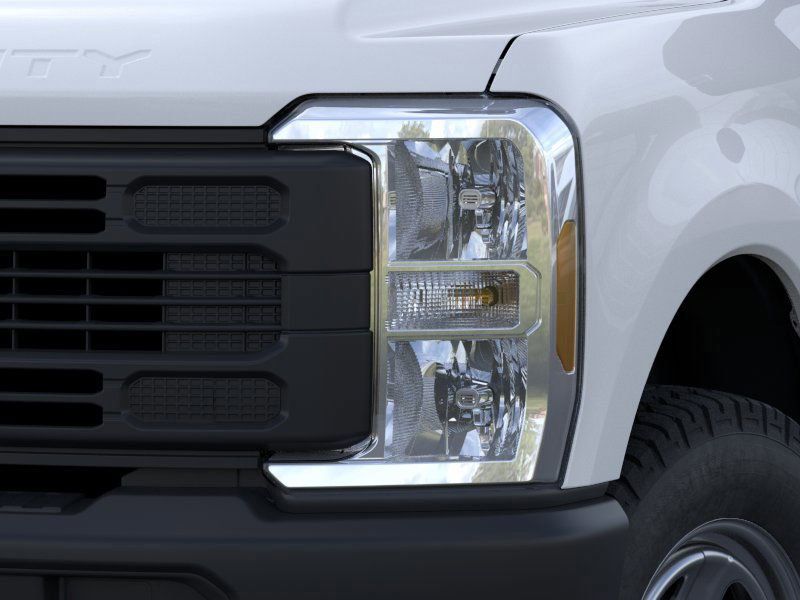 2026 Ford F-350 photo 14