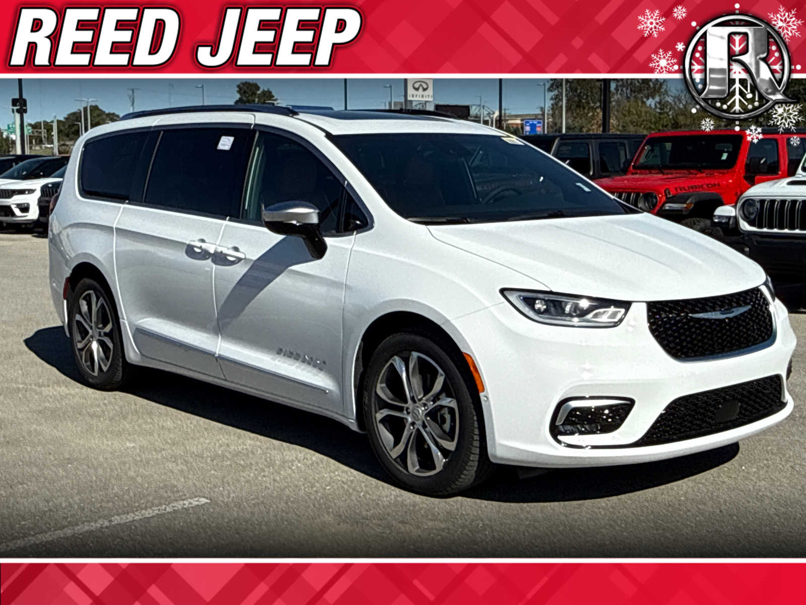 2026 Chrysler Pacifica Pinnacle's photo