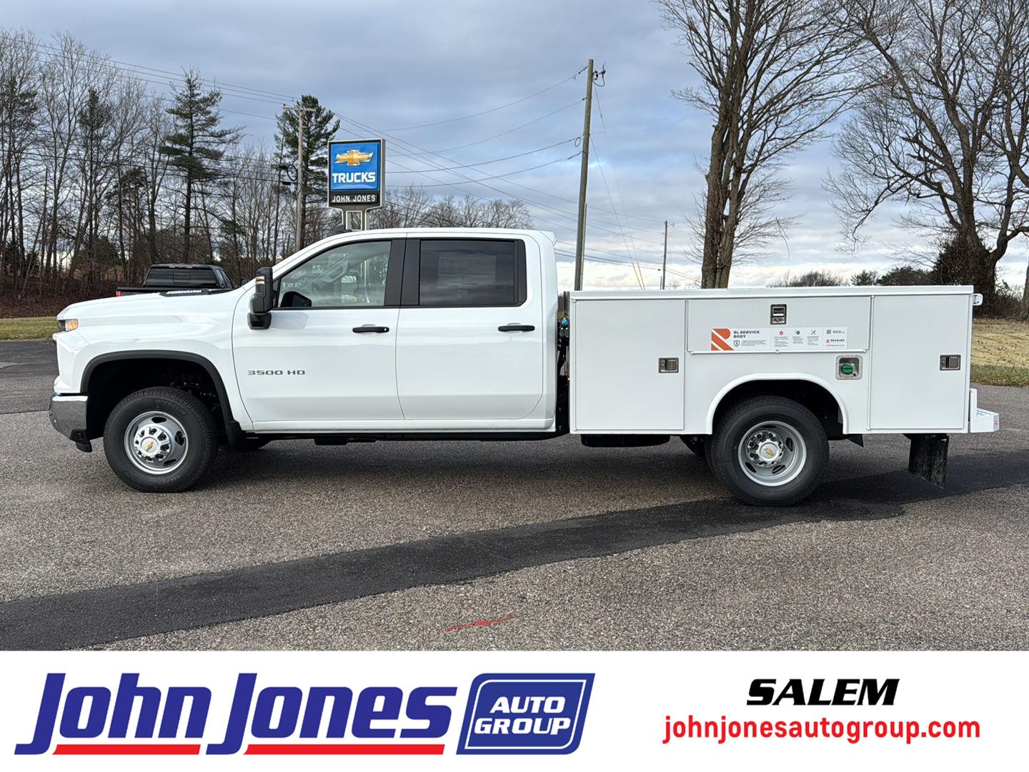 2026 Chevrolet Silverado HD WT's photo