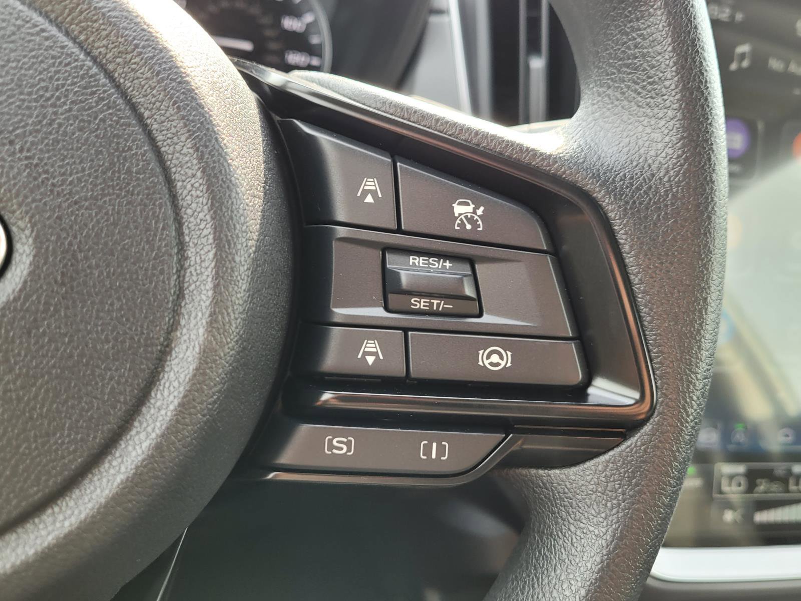 2025 Subaru Crosstrek Premium photo 5