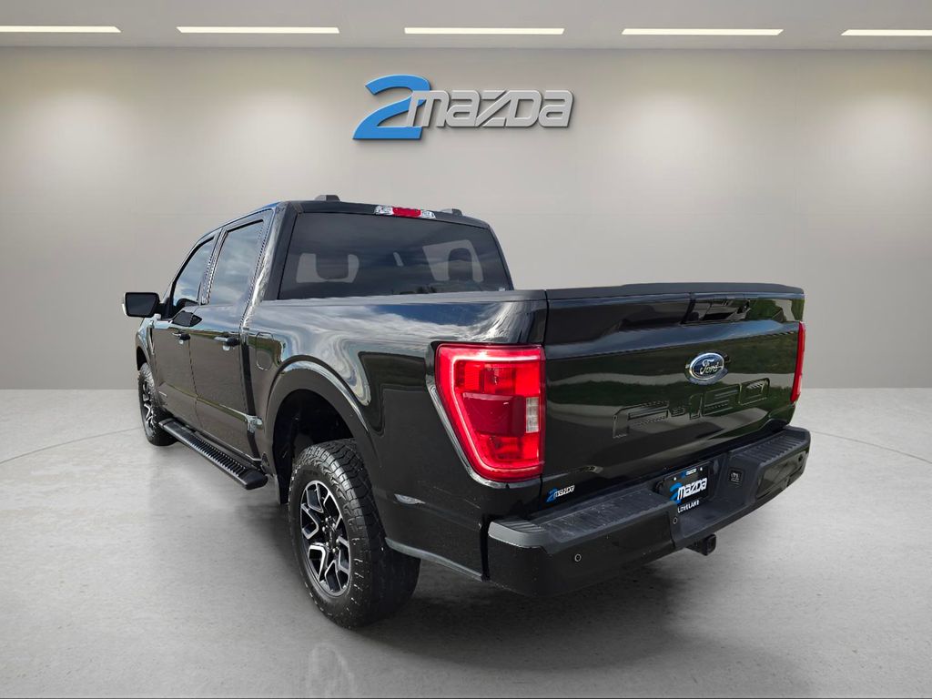 2023 Ford F-150 XLT photo 2