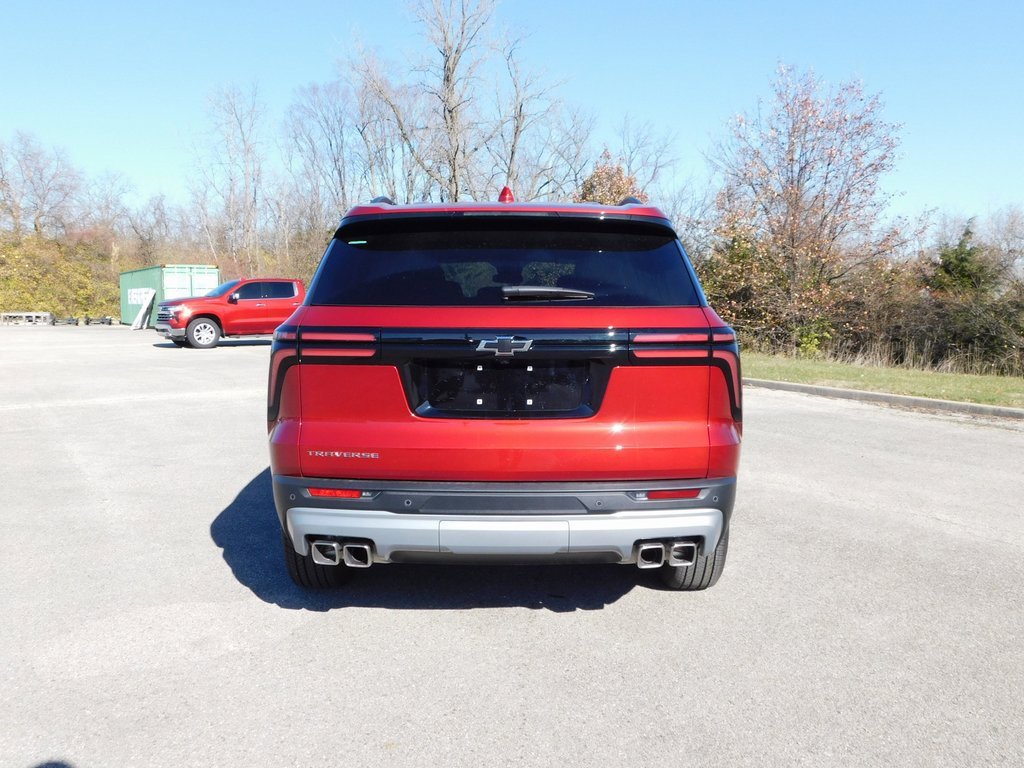 2026 Chevrolet Traverse photo 4