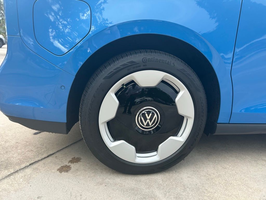 2025 Volkswagen ID. Buzz Pro Plus photo 18